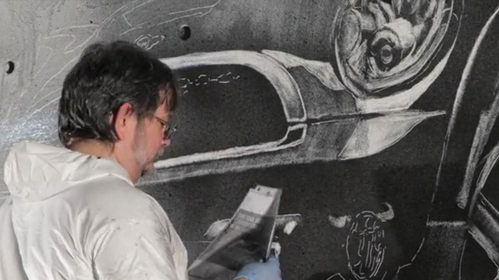 Mini Reverse Graffiti